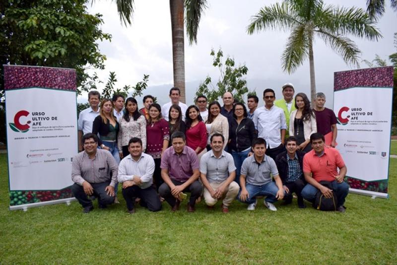 75 extensionistas fueron capacitados para el desarrollo de cultivos de café sostenible adaptado al cambio climático
