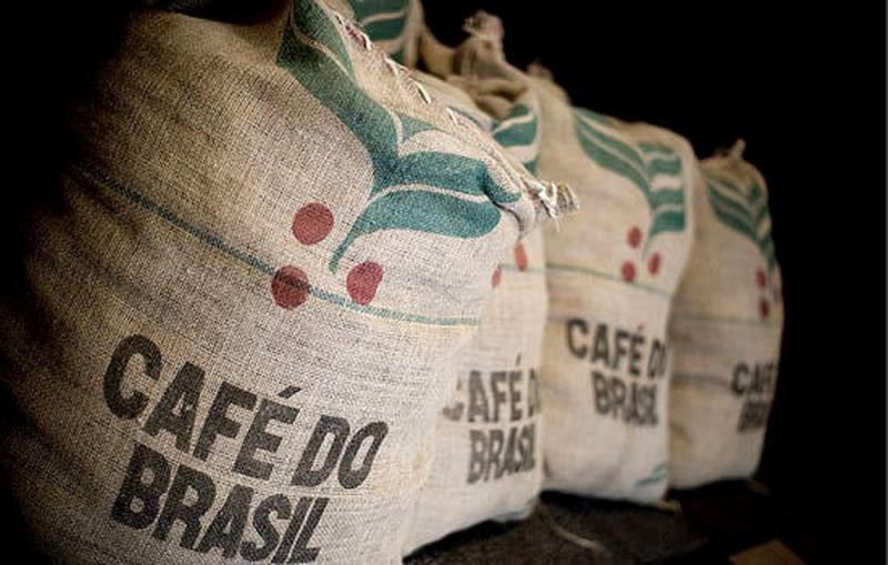 Brasil: producción de café crecería entre 21.1% y 30.1% este año