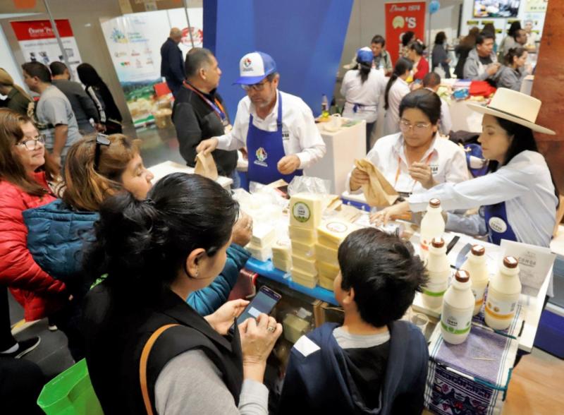 Cajamarca comercializó más de tres toneladas de productos lácteos durante el Salón del Queso Peruano