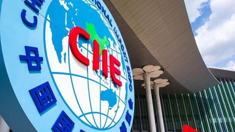 Frutas, granos andinos y suplementos alimenticios destacaron en la CIIE 2025