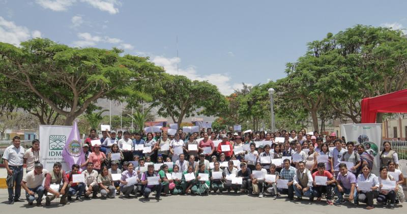 Más de 270 jóvenes se gradúan en temas de producción agropecuaria sostenible y emprendimiento