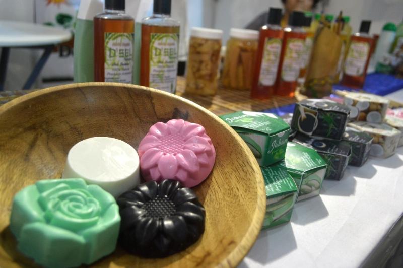 Productores de Loreto comercializan productos alimenticios y de aseo a base de bambú