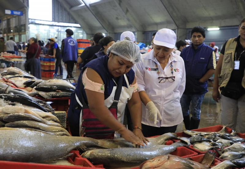 Semana Santa: Produce garantiza normas sanitarias de inocuidad y abastecimiento de recursos hidrobiológicos en terminales pesqueros