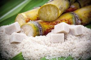 Colombia es destino del 98% de las exportaciones peruanas de azúcar de caña refinada