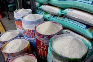 Disminuye preferencia por arroz envasado ante alza de precios
