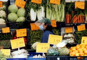 El 42% de las frutas y verduras en España tiene restos de plaguicidas