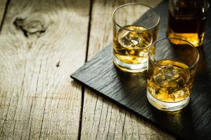 El whisky es el licor importado que más se consume en el país