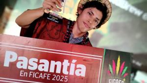 Jerry Monteverde de Pichanaki es el campeón del Primer Concurso de Cold Brew en Selva Central