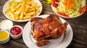 Perú se consolida como el mayor consumidor de pollo en la región con más de 55 kilos anuales por persona