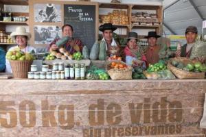 PRODUCTORES AGROECOLÓGICOS LANZARON MARCA “FRUTOS DE LA TIERRA”