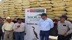 Agro Rural entregó 60 toneladas de guano de isla a agricultores de Arequipa