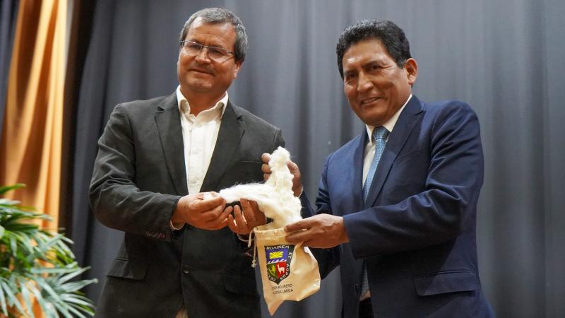 Algodón mejorado de La Molina apunta a renovar la producción textil peruana