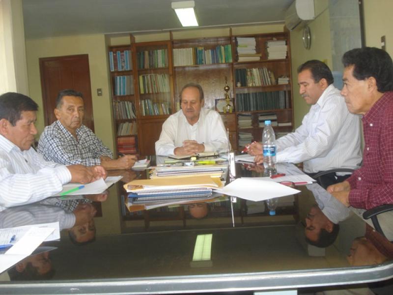 BUSCAN SOLUCIONAR PROBLEMA DE BAJA DEL PRECIO DEL AZUCAR