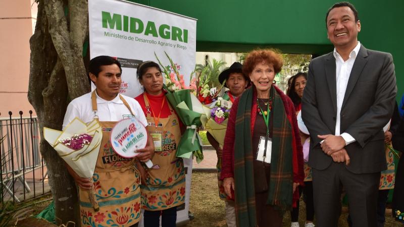 “Debemos fortalecer la mesa multisectorial que impulsa el desarrollo de la floricultura”