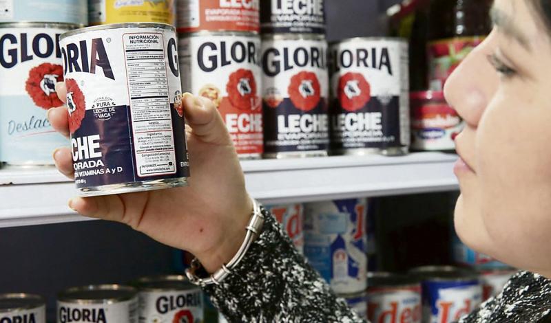 Gloria aún pugna por usar leche en polvo para la evaporada