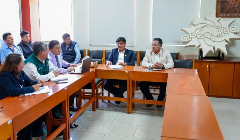 Midagri anuncia ejecución de diez proyectos de riego tecnificado en la región Arequipa