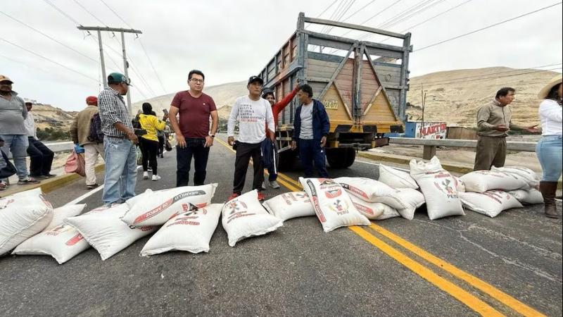 Paro agrario en regiones evidencia la crisis del agro, ¿bastarán los paños fríos?