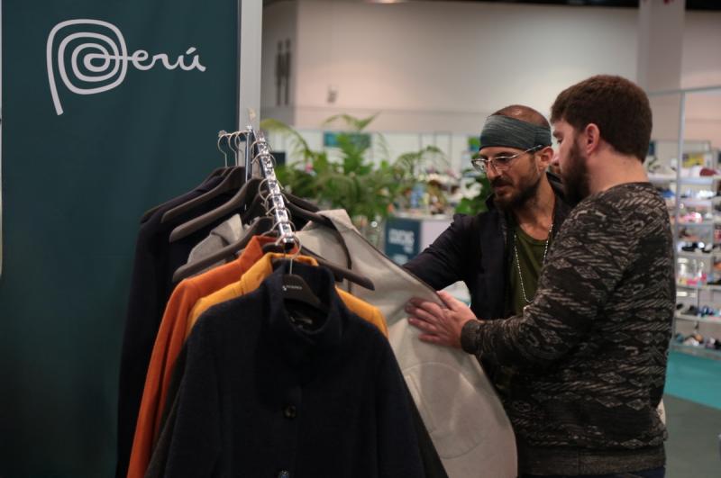 Perú logra compromisos comerciales por US$ 5.1 millones en la feria de confecciones líder de Estados Unidos