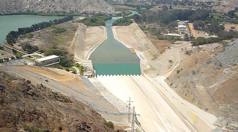 Se debe discutir y plantear modelos alternativos para la asignación de las tierras que se generen a través de los grandes proyectos de irrigación