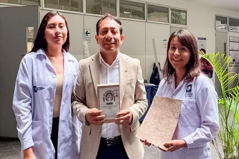 Universitarios convierten residuos de café en biofertilizantes y bebidas saludables