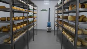 Inauguran módulos de maduración para mejorar la calidad y competitividad del queso