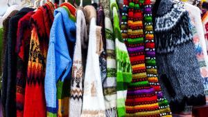 Veintidós exportadores debutan en el mercado internacional de suéteres de alpaca peruana